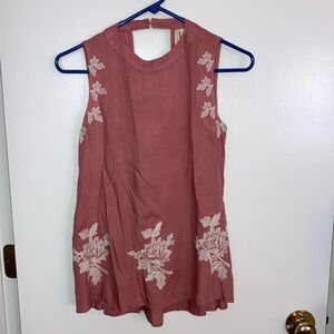 Japna XS Sleeveless Rose Color Floral Top